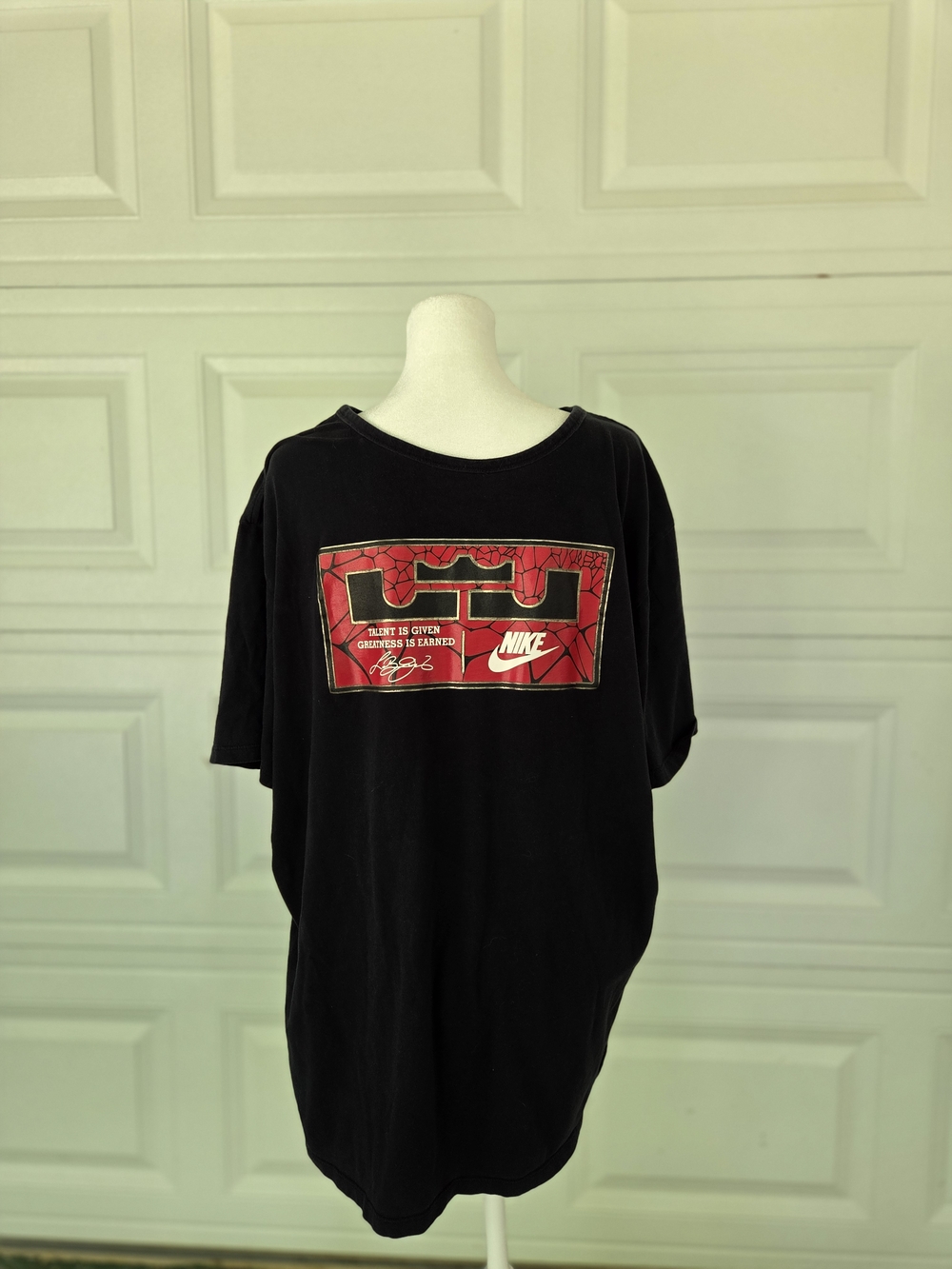 Nike Men’s Black Graphic Short-Sleeve Tee - SizeXXL